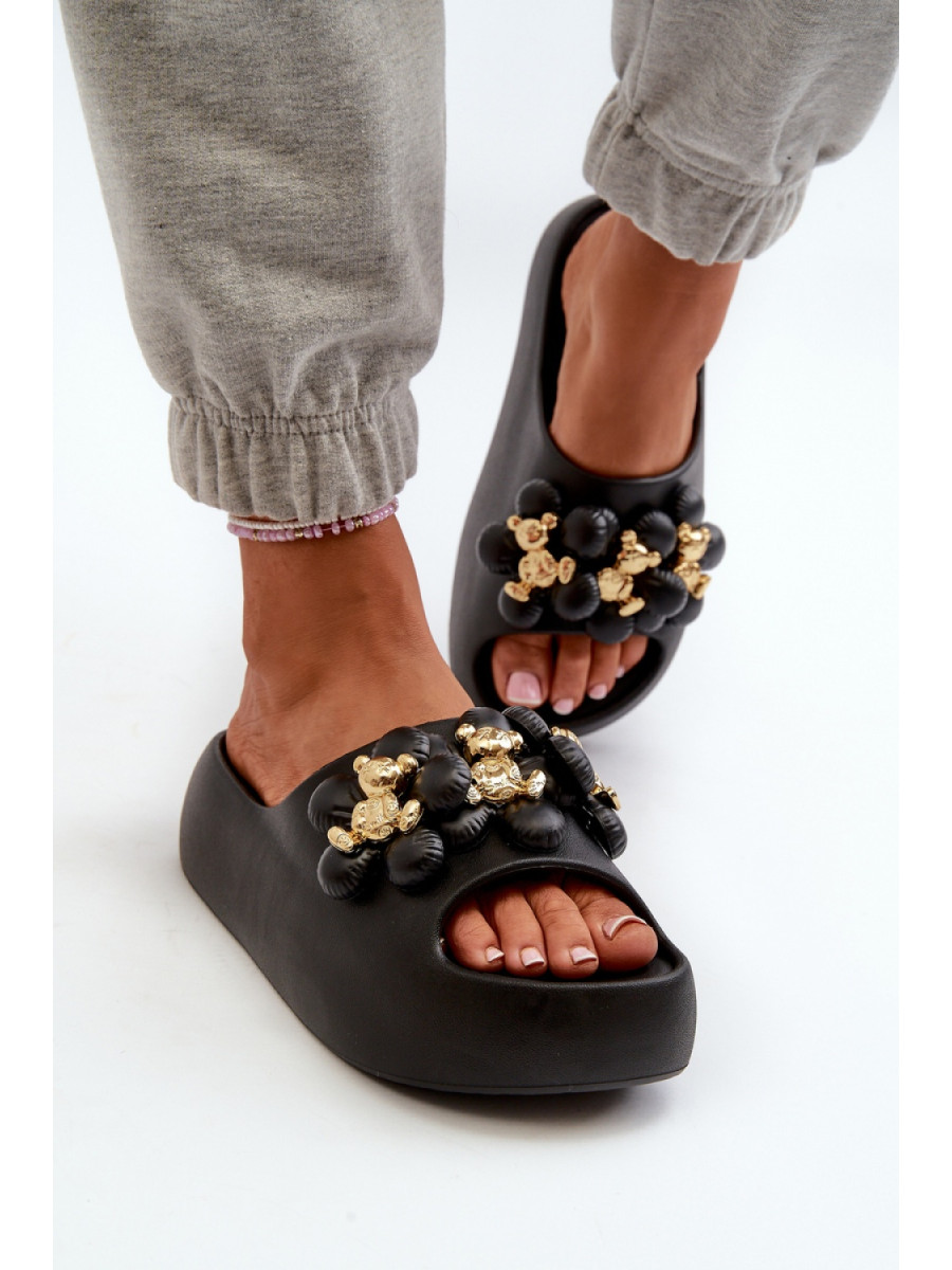 Clacquettes model 198415 Step in style