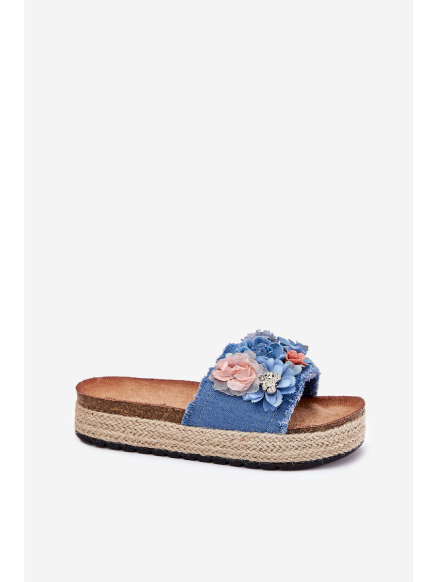 Clacquettes model 213944 Step in style