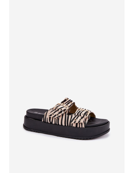 Clacquettes model 213481 Step in style