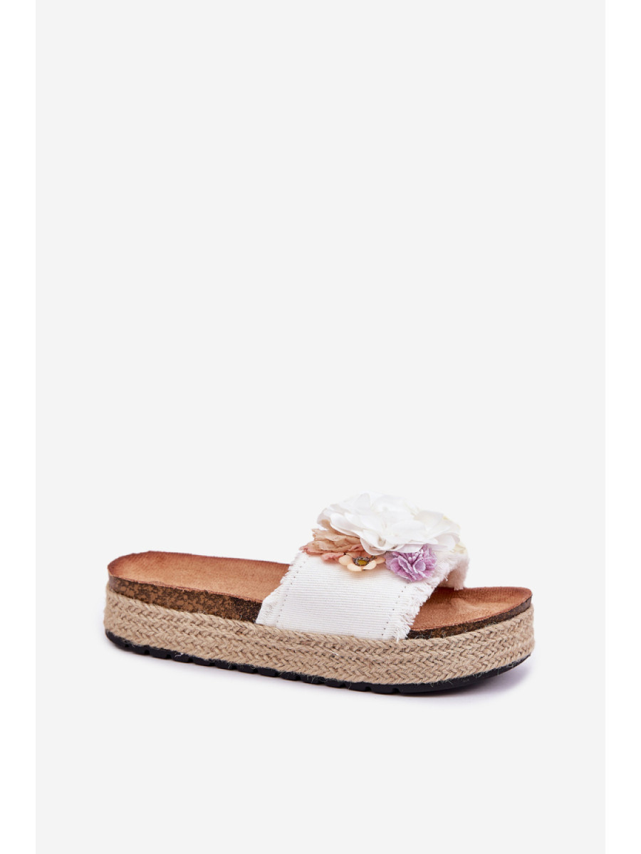 Clacquettes model 213945 Step in style