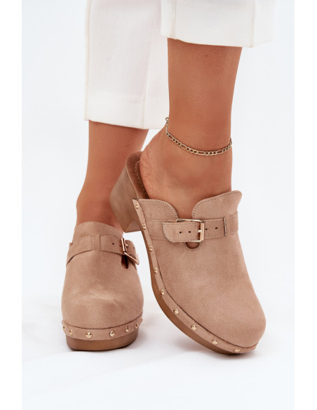Clacquettes model 214124 Step in style