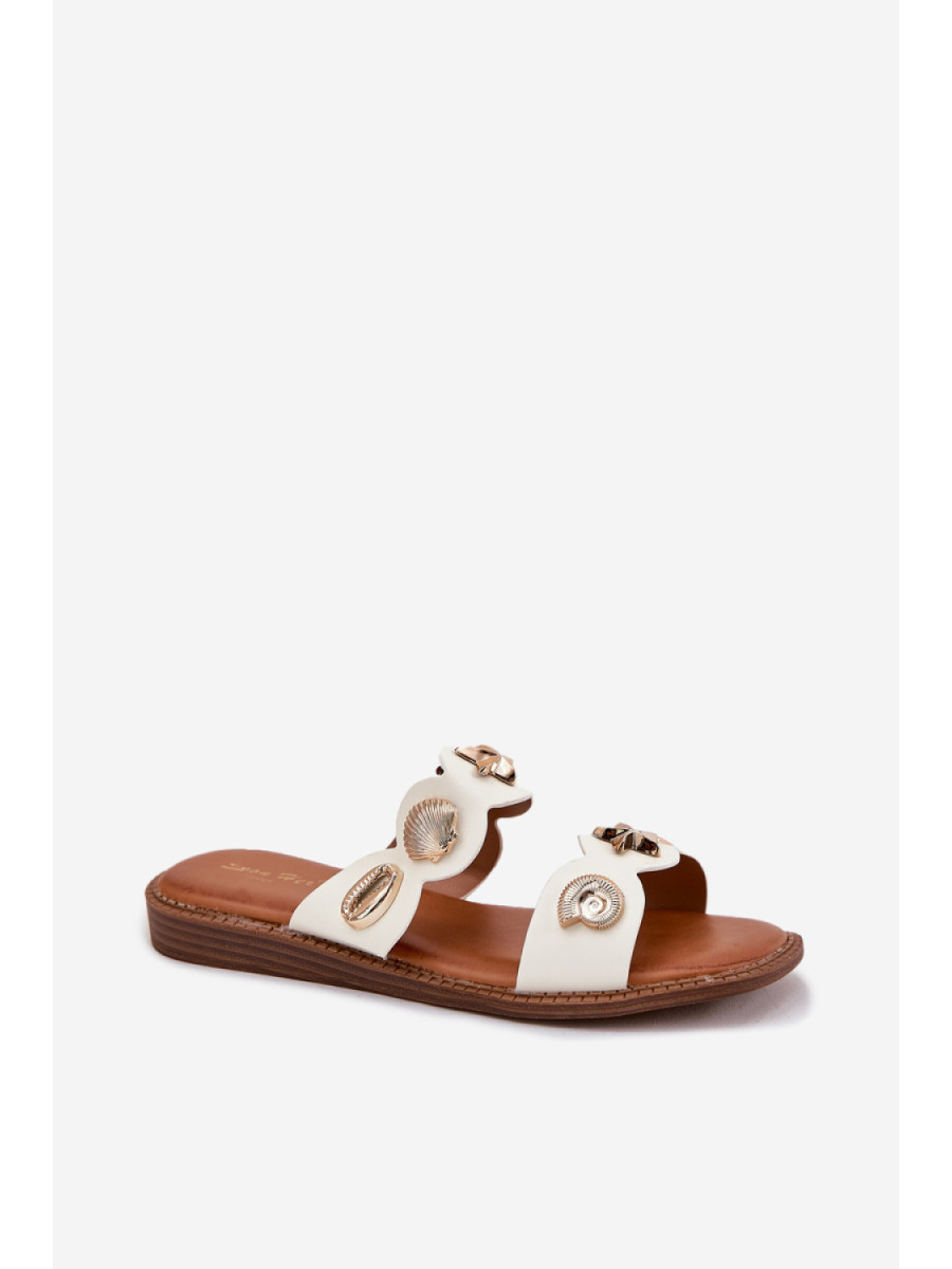 Clacquettes model 214141 Step in style