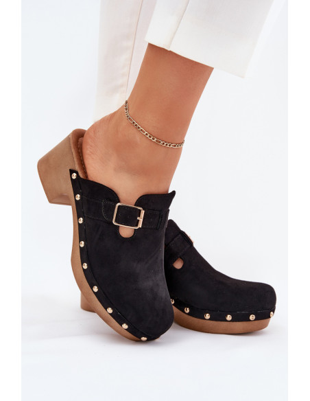 Clacquettes model 214126 Step in style