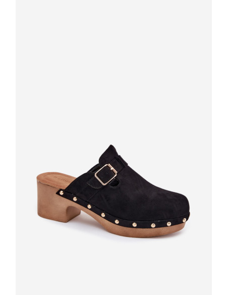 Clacquettes model 214126 Step in style