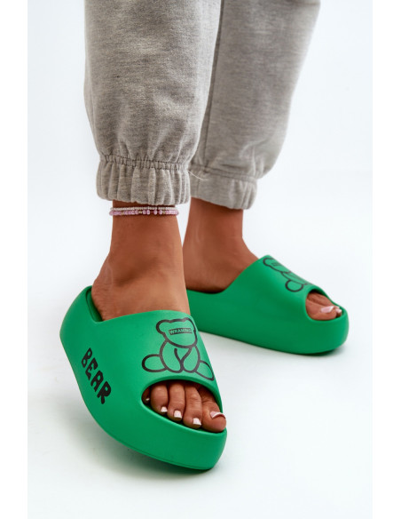 Clacquettes model 198420 Step in style