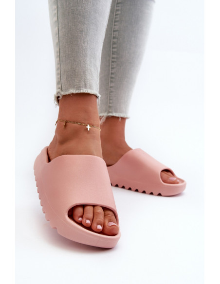 Clacquettes model 198694 Step in style