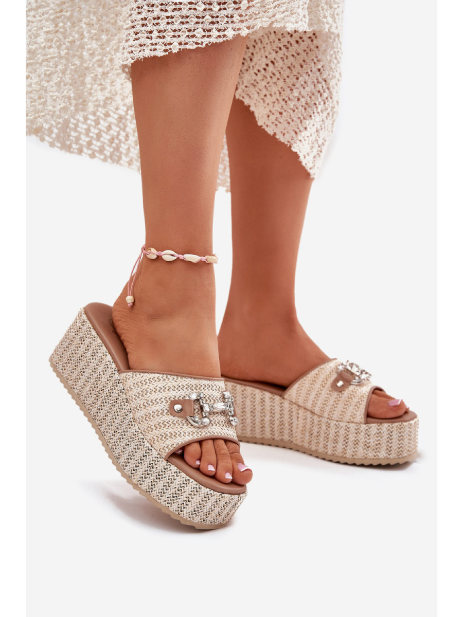 Clacquettes model 213950 Step in style
