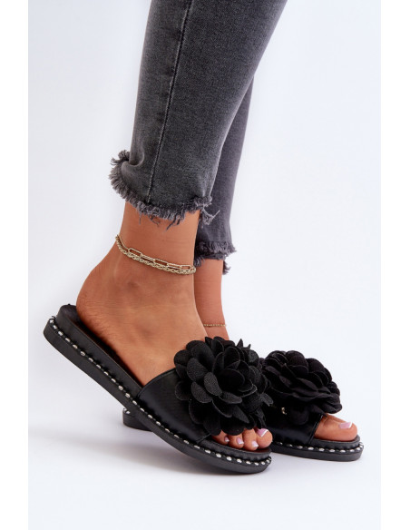 Clacquettes model 194704 Step in style