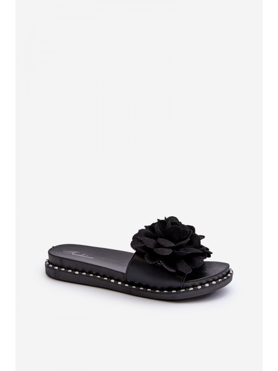 Clacquettes model 194704 Step in style