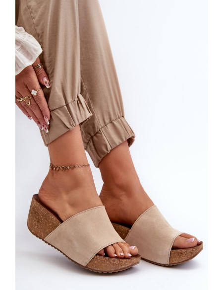Clacquettes model 197645 Step in style