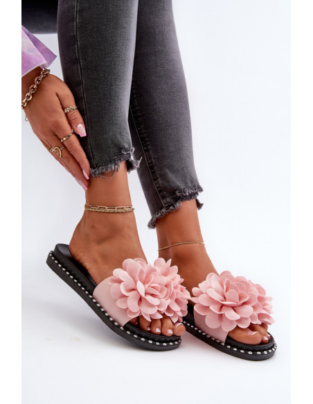 Clacquettes model 194706 Step in style