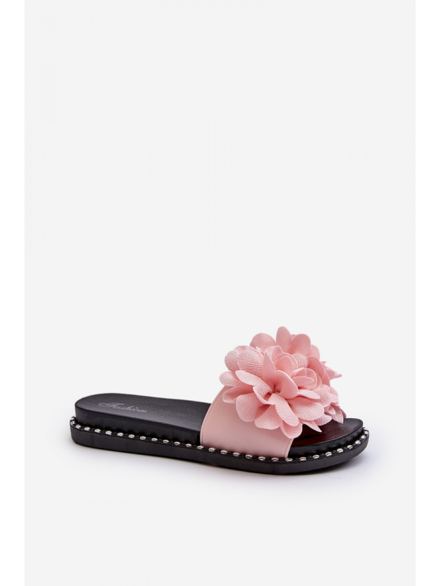 Clacquettes model 194706 Step in style