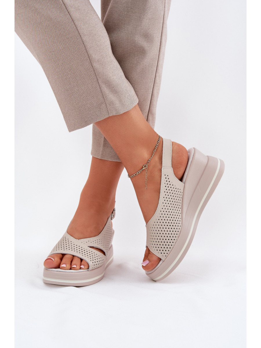 Cothurnes model 213457 Step in style